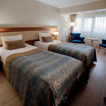 Patalya Lakeside Couette-café Golbası